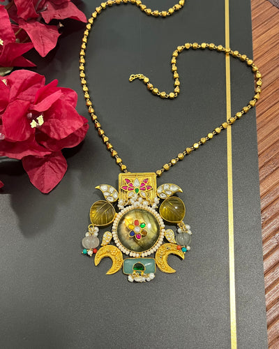 Azhagu Necklace